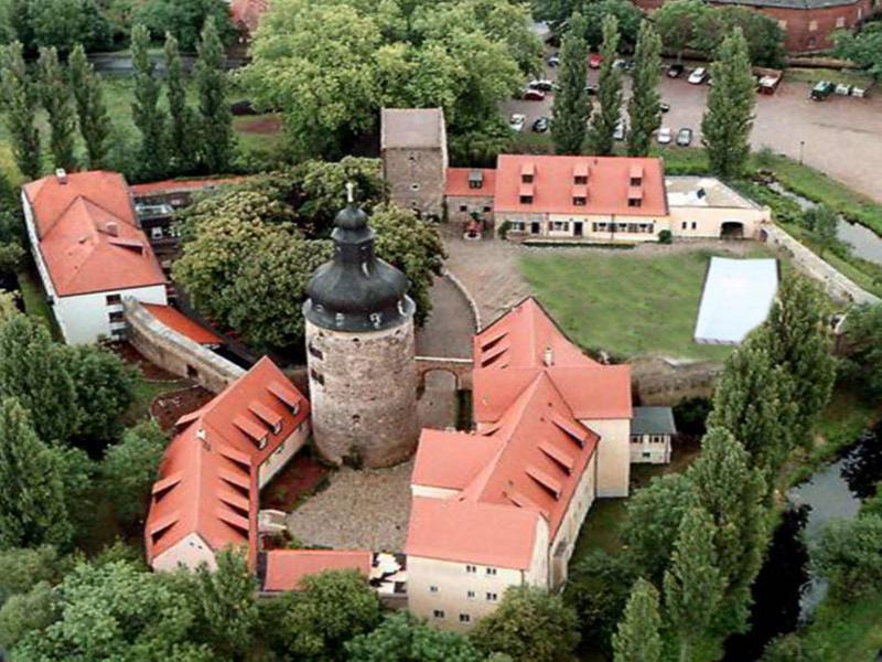 Hotel Wasserburg Zu Gommern Exterior foto